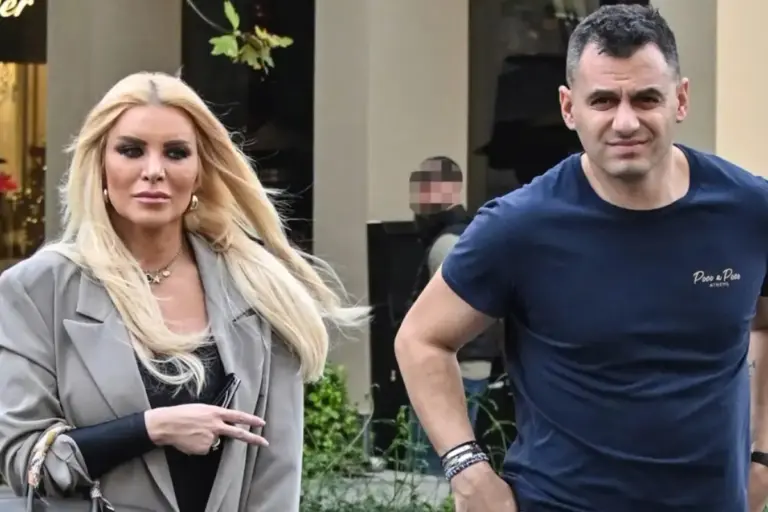 Καινούργιου - Κουτσουμπής: Αγκαλιασμένοι σε βραδινή έξοδο χωρίς την Ξένια