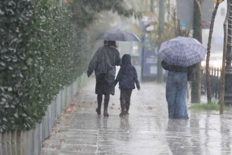 Καιρός: Πότε φτάνει η κακοκαιρία στην Αττική - Οι ώρες με τα πιο έντονα φαινόμενα