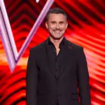 Γιώργος Καπουτζίδης: Επιστρέφει στο «The Voice» για να τιμήσει τον Μαζωνάκη