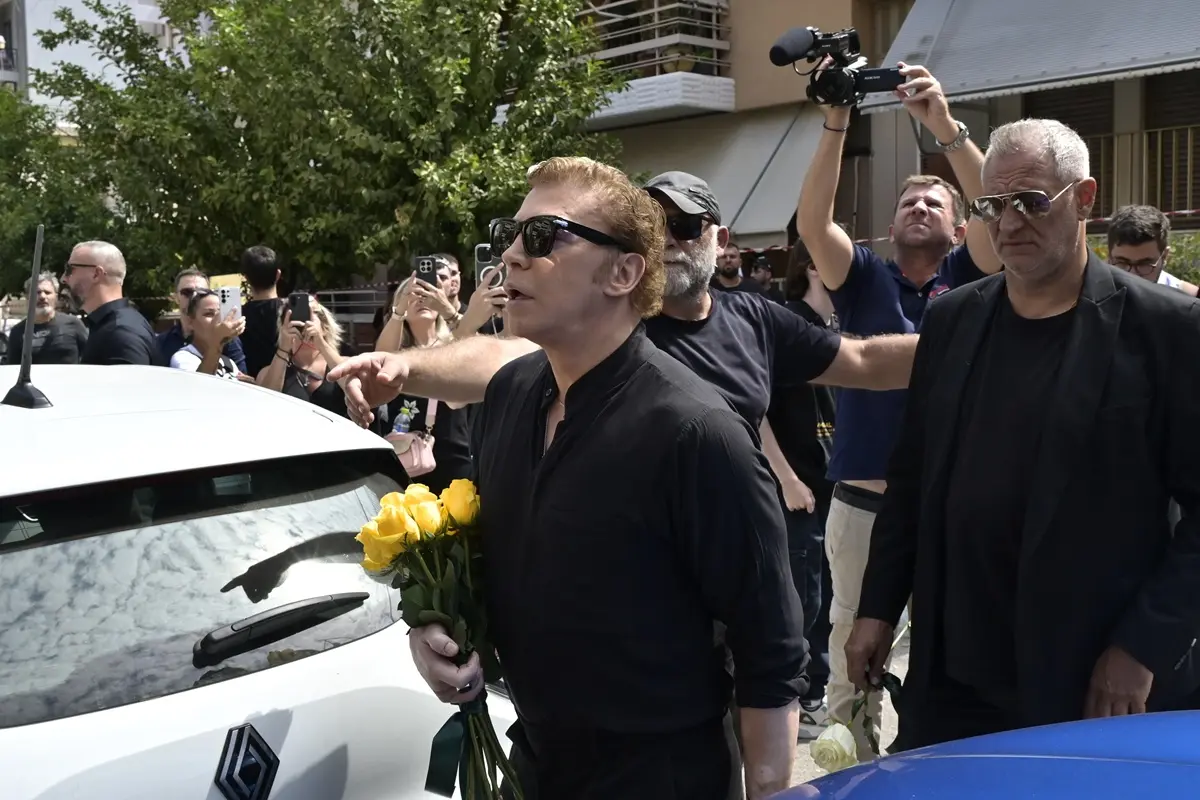 Κηδεια Γιώργου Μαζωνάκη