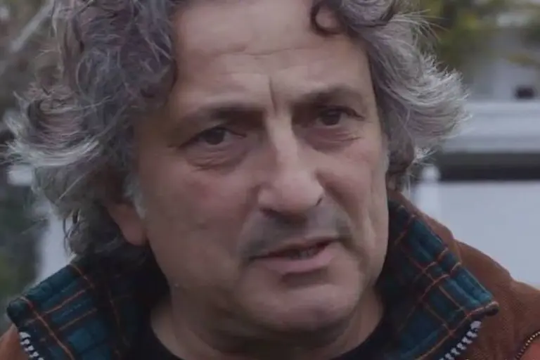 «Σπάει» τη σιωπή της πρώην πελάτισσα του υπνοθεραπευτή: «Μου είπε ότι ο νεκρός πατέρας μου είχε μετενσαρκωθεί σε μένα»