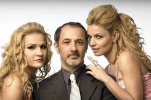 Ο Στέλιος Μάινας θέλει σίκουελ για τα «Μαύρα Μεσάνυχτα»: «Ήρθαμε σε επαφή με τον κόσμο της νύχτας»