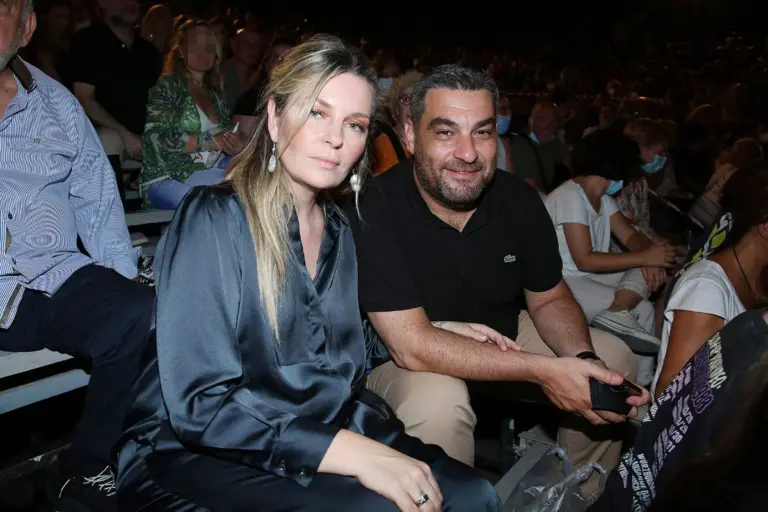 Μάνος Νιφλής: «Όλοι οι γονείς ζούμε με τις τύψεις μας απέναντι στα παιδιά μας»