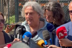 Μαζωνάκης: Δυόμισι ώρες στον ανακριτή ο υπνοθεραπευτής – «Σταματήστε τον διασυρμό μου»