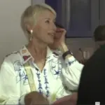Νατάσα Παζαΐτη: Βραδινή έξοδος με φίλες στα σοκάκια της Μυκόνου