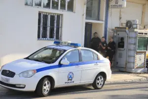 Νεκρός άνδρας στη γέφυρα της Λυκόβρυσης - Εντοπίστηκε όπλο