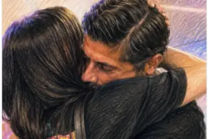 Μιχάλης Σηφάκης: Η Ζωή Μαρούδη τον υποδέχτηκε.... ξανά στην αγκαλιά της