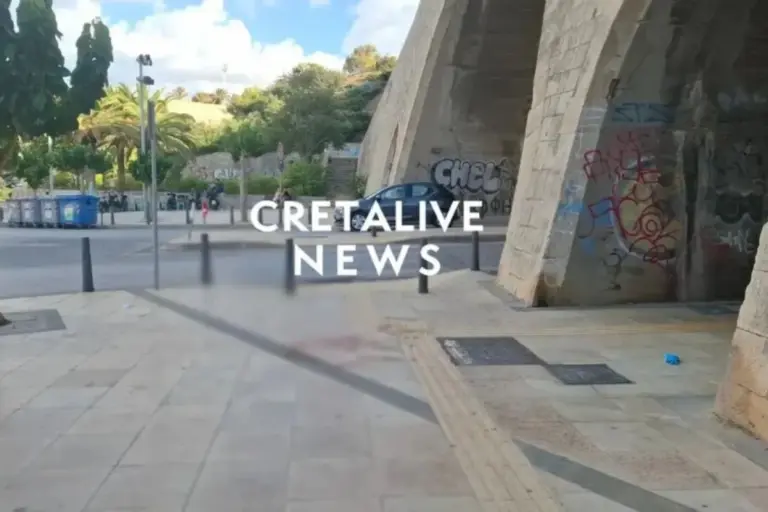 Συναγερμός στο Ηράκλειο: Γυναίκα έπεσε από τα Ενετικά Τείχη
