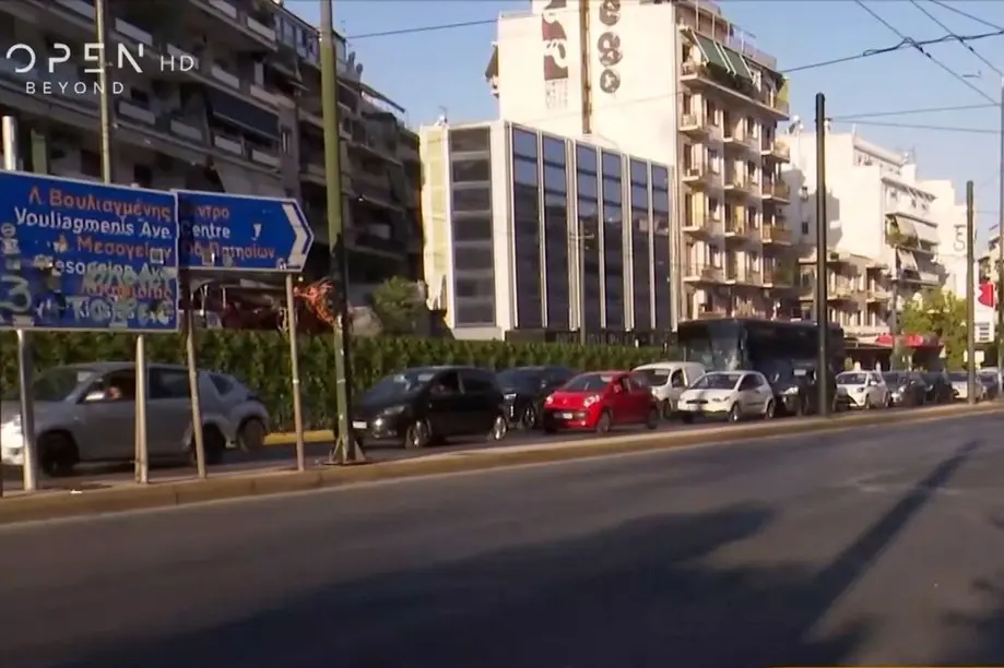 Λεωφόρος Αλεξάνδρας: Πώς έγινε το τροχαίο με τους τρεις νεκρούς - «Δεν φορούσε κανένας κράνος»