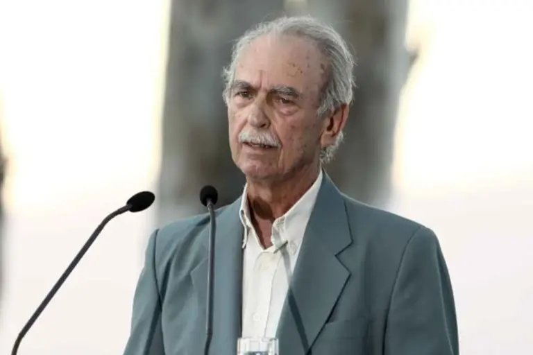 Σπύρος Χαλβατζής: Πέθανε το ιστορικό στέλεχος του ΚΚΕ - Η αντιδικτατορική δράση, οι εξορίες και η πολιτική διαδρομή
