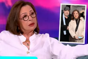 Απασφάλισε η Χάρις Αλεξίου: «Ο Γιάννης Πάριος  έχει δικαίωμα να μείνει στη σκηνή όσο αυτός επιθυμεί»