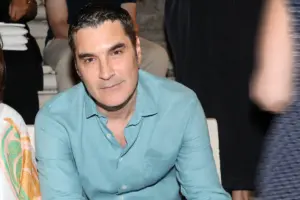 Χριστόφορος Παπακαλιάτης: Πρώτη εμφάνιση με τον πατέρα του μετά το σοβαρό τροχαίο
