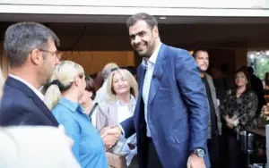 Κοσμοσυρροή για τον Παύλο Μαρινάκη