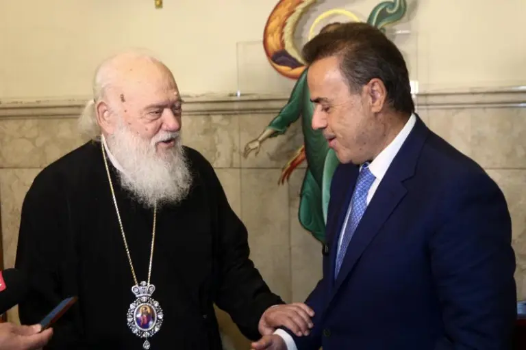 Συνάντηση Αρχιεπισκόπου-Στ. Παπασταύρου: Η Εκκλησία προσφέρει στην Πατρίδα και η Πολιτεία οφείλει να είναι αρωγός