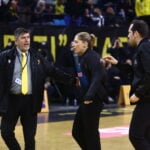 Σκάνδαλο στο ελληνικό μπάσκετ: Συνελήφθη στο αεροδρόμιο η Βάσω Τσαρούχα για την υπόθεση των στημένων αγώνων