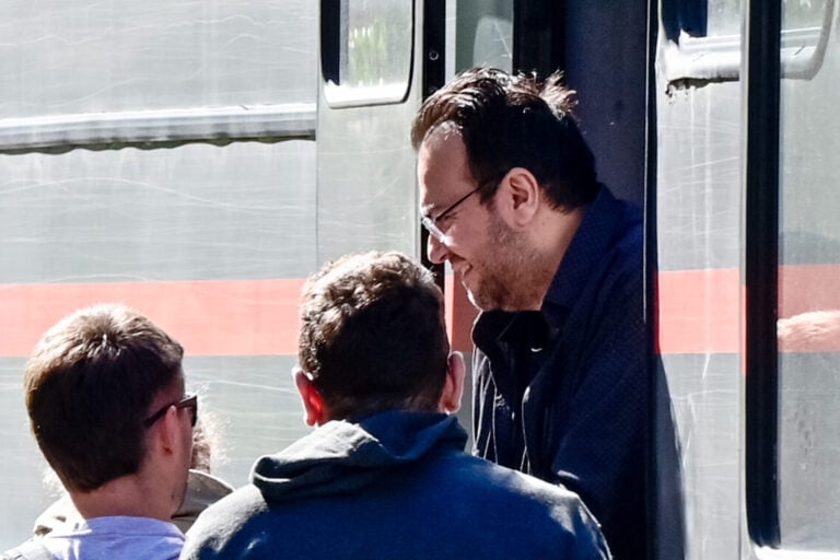 Καμπούρης: «Φύλλο και φτερό» έκανε η ΕΛ.ΑΣ σπίτι του, επιχειρήσεις και θυρίδες – Τι κατέσχεσε