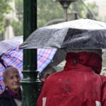 Καιρός: Στο έλεος της κακοκαιρίας η χώρα – Καταιγίδες και χαλάζι – Συναγερμός για την Αττική
