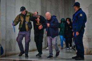 «Χωριάτικο»: Οι ύποπτες διαδρομές του χρήματος - Οι λογαριασμοί σε 10 χώρες, τα εκατομμύρια και οι κωδικές λέξεις του κυκλώματος