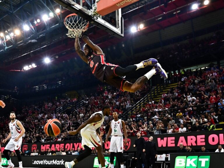 Νίκη με χαρακτήρα στην EuroLeague: Ο Ολυμπιακός λύγισε την Αρμάνι παρά τις απουσίες