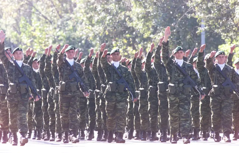 Οι πρώτες παρελάσεις στην ελληνική τηλεόραση
