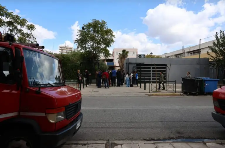 Αναστέλλεται η λειτουργία του σχολικού συγκροτήματος της Γκράβας