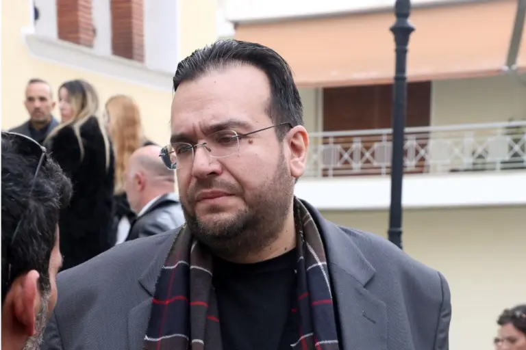 Κύκλωμα απάτης στον ΕΦΚΑ: Άρση τηλεφωνικού απορρήτου για Καμπούρη