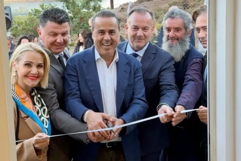 Ο Σταύρος Παπασταύρου εγκαινίασε μονάδα αφαλάτωσης στην Πάτμο