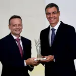 «Aθηναίος» Πέδρο εξ… αποστάσεως