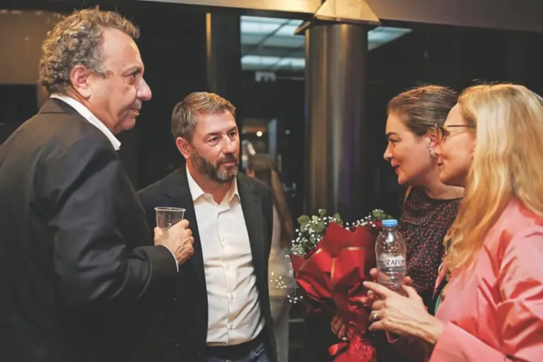 Το νέο ΠΑΣΟΚ «συγκάτοικος» με το… παλιό