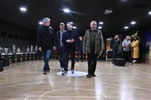 Ανδρουλάκης στο «παρκέ της εξωστρέφειας»