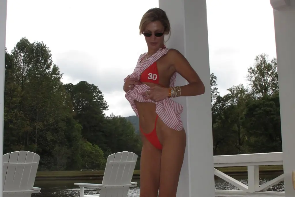 Μπέλα Χαντίντ
