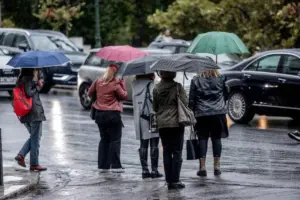Έκτακτο δελτίο καιρού: Έρχεται κακοκαιρία τύπου «Π» - Τρεις ημέρες με ισχυρές καταιγίδες και σφοδρό χαλάζι