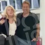 Ελένη Μενεγάκη: Αγκαλιά στο αεροδρόμιο με τον Μάκη Παντζόπουλο – Για πού το έβαλαν;
