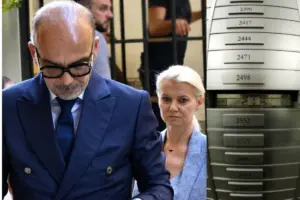 Υπόθεση Μαζωνάκη: Βρέθηκε θυρίδα των δύο γιατρών σε τράπεζα δίπλα στο ιατρείο και διατάχθηκε η κατάσχεσή της