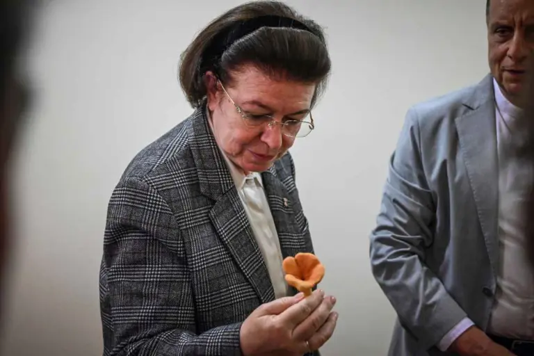 Η κυρία Λίνα του Πολιτισμού