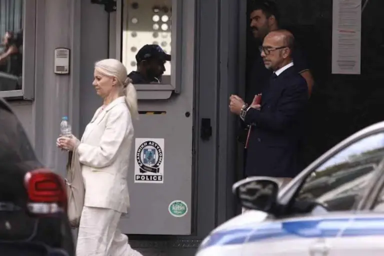 Θάνατος Μαζωνάκη: Τι κρύβει η κατάθεση της κόρης των γιατρών – «Θέλει να αποδυναμώσει τον ρόλο της μητέρας της»