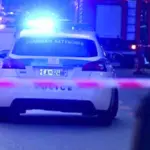 Εκτέλεση στη Γλυφάδα: Άνδρας βρέθηκε νεκρός στη μέση του δρόμου με σφαίρες στο κεφάλι
