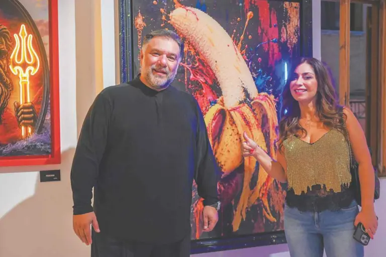 Η εικαστική μπανάνα και οι celebrities του art Γρηγόρη