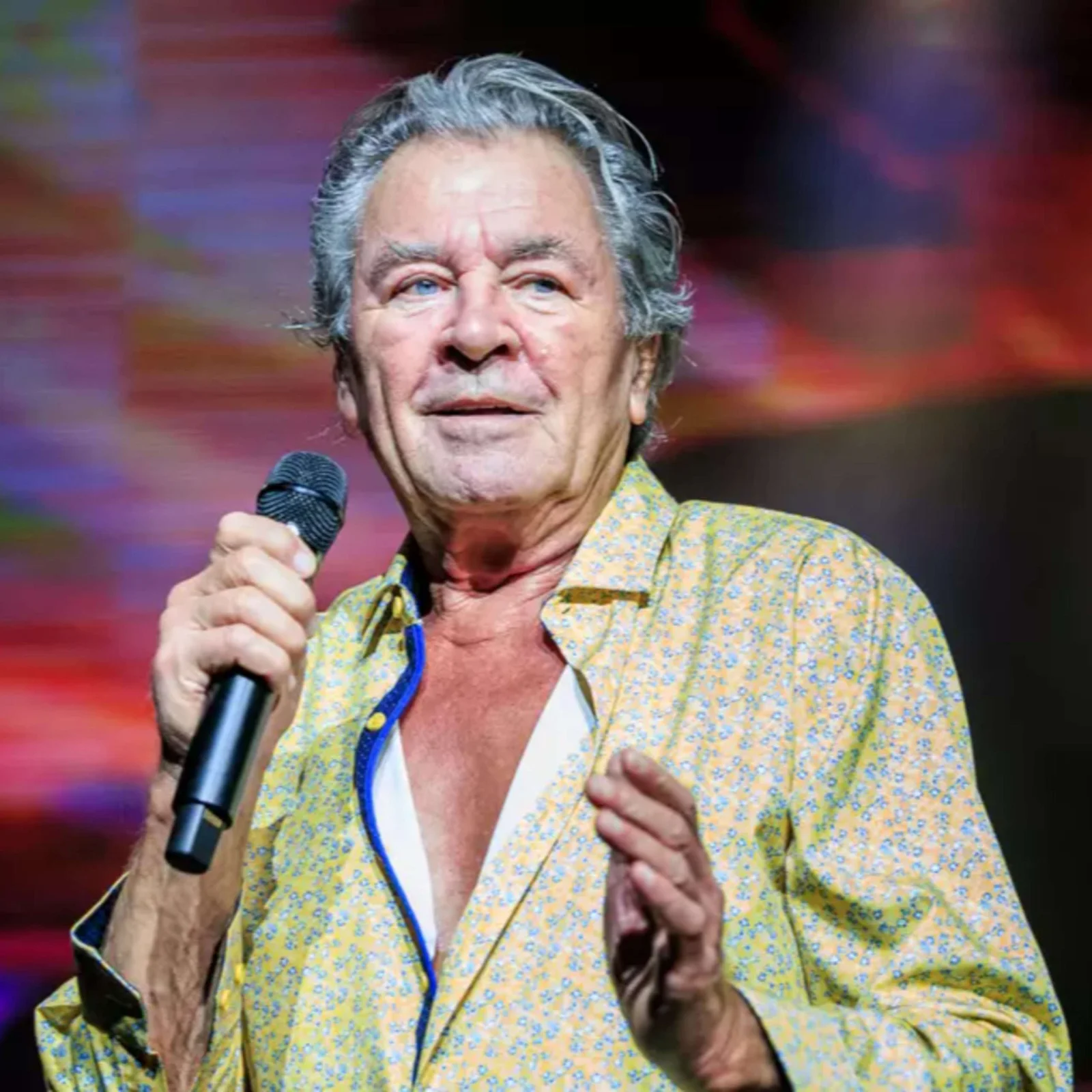 Στο νοσοκομείο νοσηλεύεται ο Ian Gillan των Deep Purple. Το συγκρότημα ανακοίνωσε την αναβολή δύο συναυλιών στη Γερμανία.