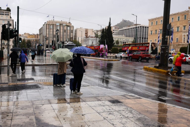 Καιρός: Συναγερμός για νέο κύμα ψύχους – Καταιγίδες και χιόνια μέχρι την Πάρνηθα