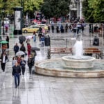 Καιρός: «Χειμώνας-εξπρές» με βροχές και καταιγίδες – Ποιες περιοχές θα σαρώσουν τα φαινόμενα
