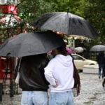 Καιρός: Εξασθενούν τα φαινόμενα πριν από τη νέα κακοκαιρία – Πότε αλλάζει ξανά το σκηνικό