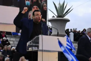 Απάτη Καμπούρη: Πάνω από 10 γνωστοί τραγουδιστές καλούνται για κατάθεση