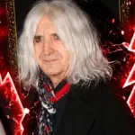 Νίκος Καρβέλας: Ο τσακωμός έξω από το σπίτι του και οι 850.000 ευρώ στο στόχαστρο της εφορίας