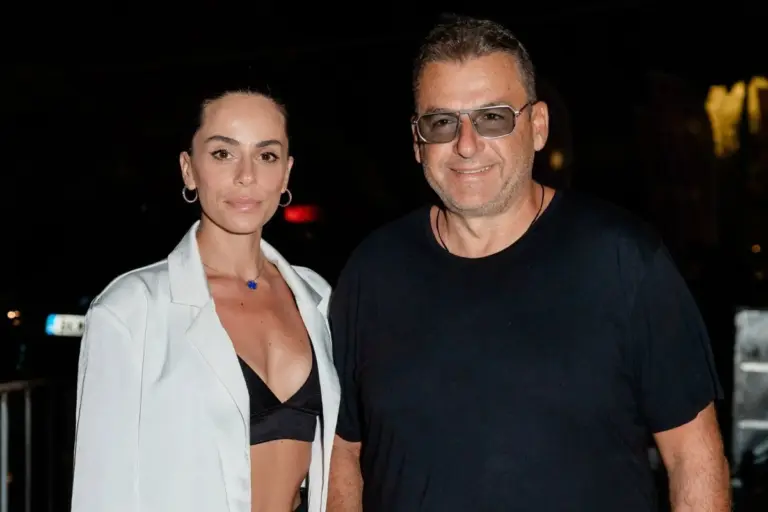 Λιάγκας - Αντωνά: Ερωτευμένοι σε πάρτι γενεθλίων