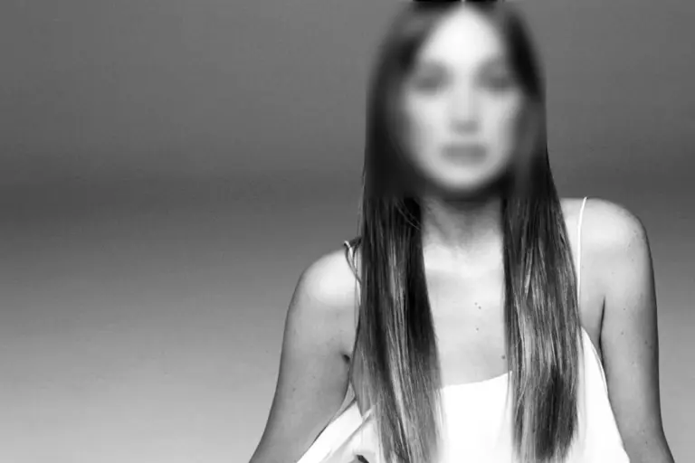«Τι συνέβη στο πρόσωπό της;» – Οι φωτογραφίες πασίγνωστης ηθοποιού του Χόλιγουντ που προκάλεσαν σάλο στα social media