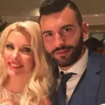 Ελένη Μενεγάκη: Οι αδημοσίευτες φωτογραφίες με τον αδελφό της και η συγκινητική εξομολόγηση