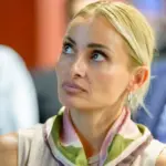 Βασιλική Μιλλούση: Μας σύστησε την αδελφή της και η ομοιότητά τους είναι τρομακτική!