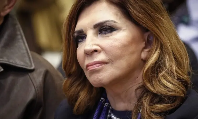 Βίσση – Καρβέλας: Η Μιμή Ντενίση ξεκαθαρίζει τη θέση της για τη διαμάχη τους