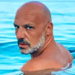 Νίκος Μουτσινάς: Γιατί γυρίζει την πλάτη στις ζωντανές εκπομπές